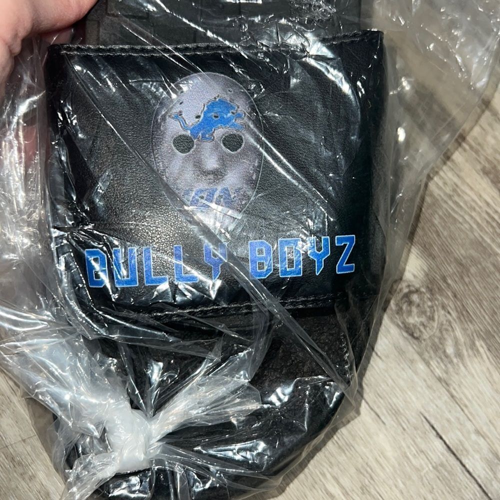 Mens slides 